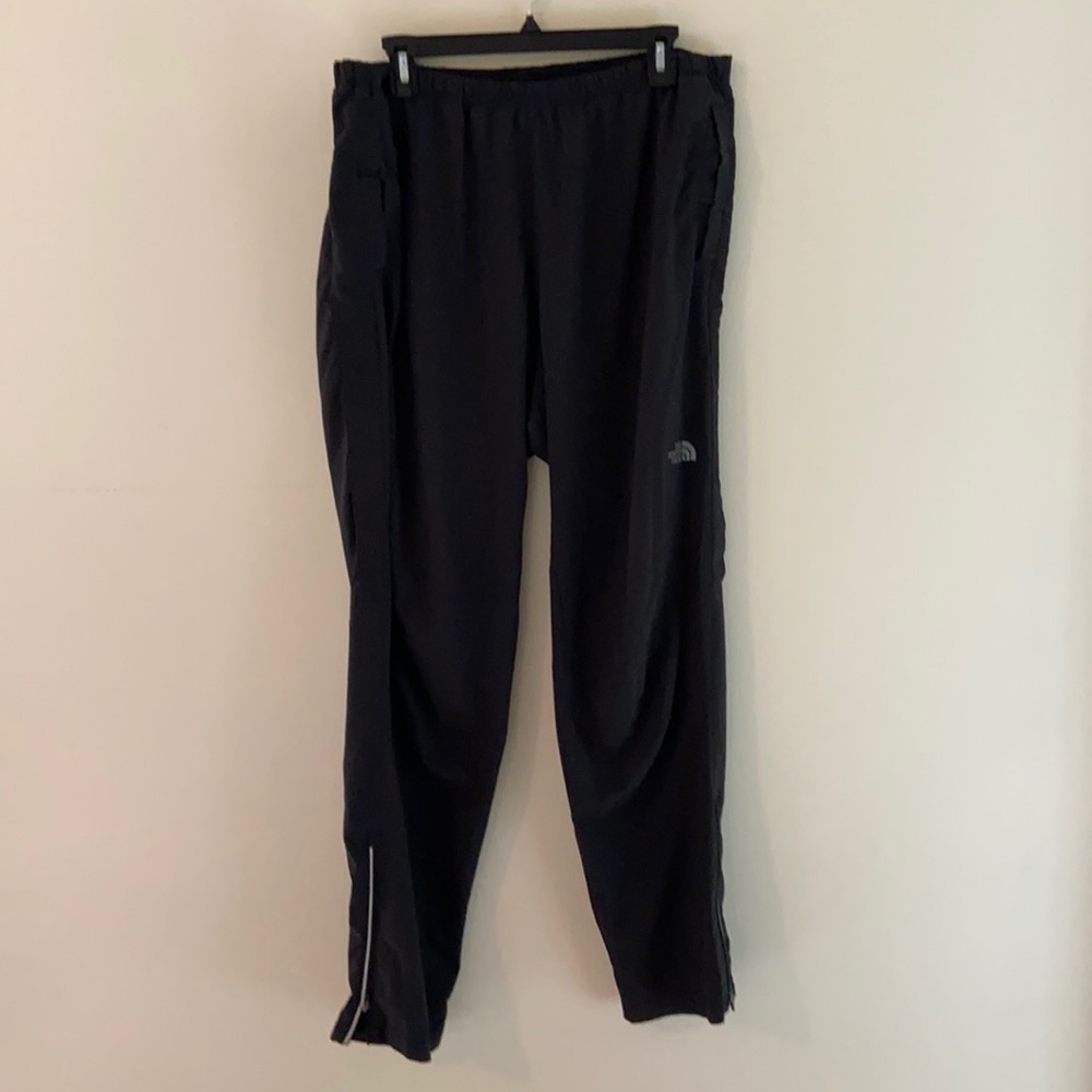 The North Face men’s  Black athletic pants size large